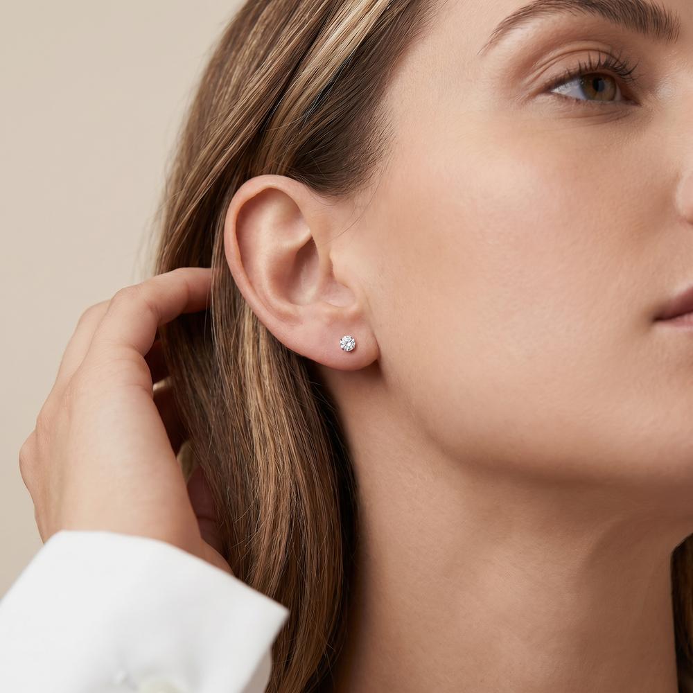 585349_m